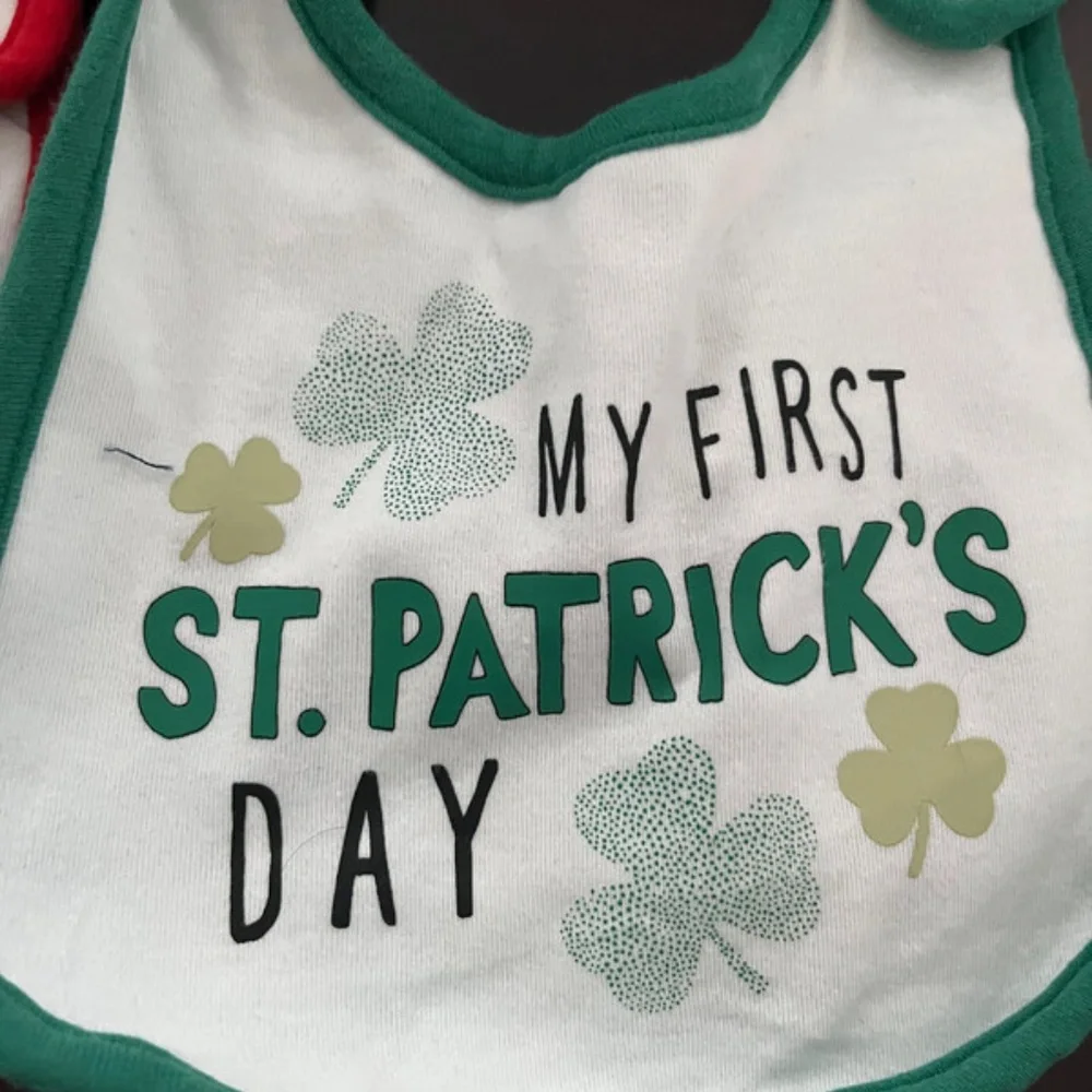 Holiday Bibs